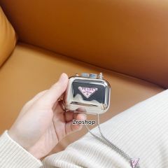 PRADA 목걸이