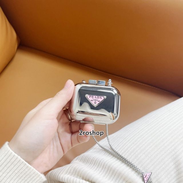 PRADA 목걸이