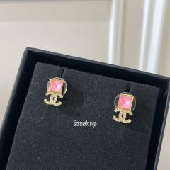 CHANEL 피어싱