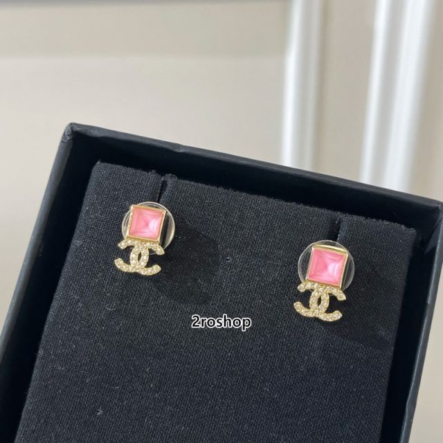 CHANEL 피어싱