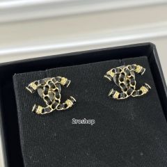 CHANEL 피어싱