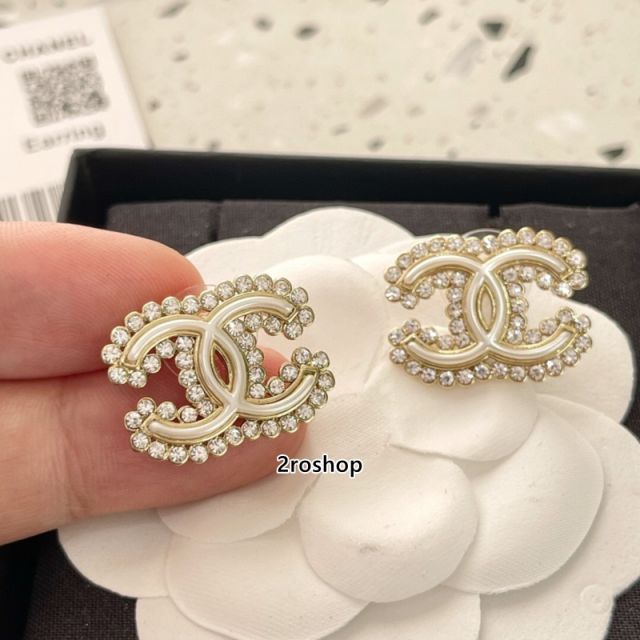 CHANEL  피어싱