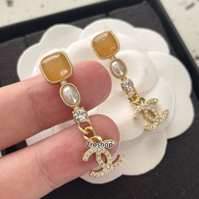 CHANEL 피어싱