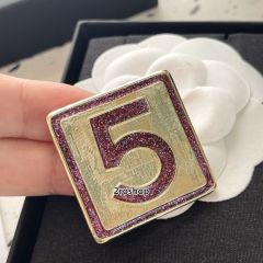 CHANEL 브로치