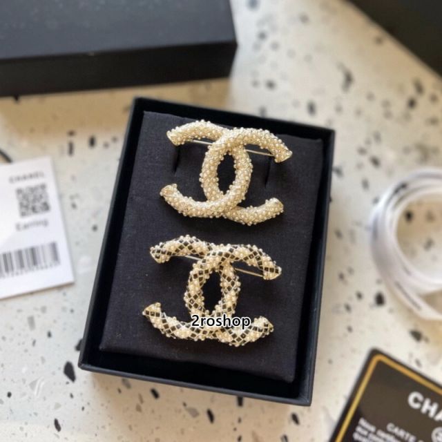 CHANEL 브로치