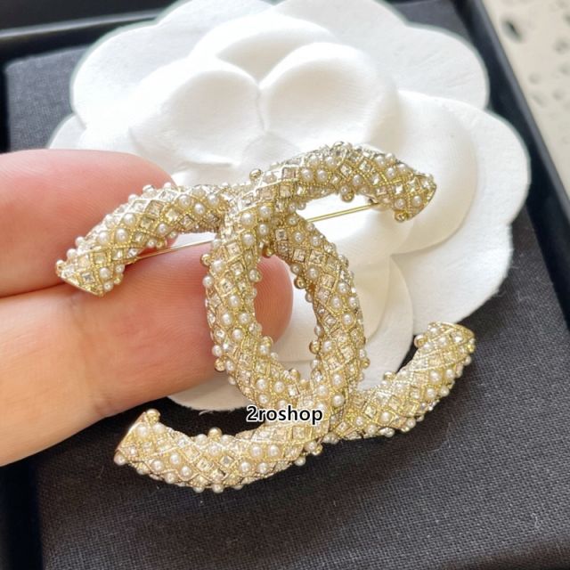 CHANEL 브로치