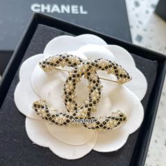 CHANEL 브로치