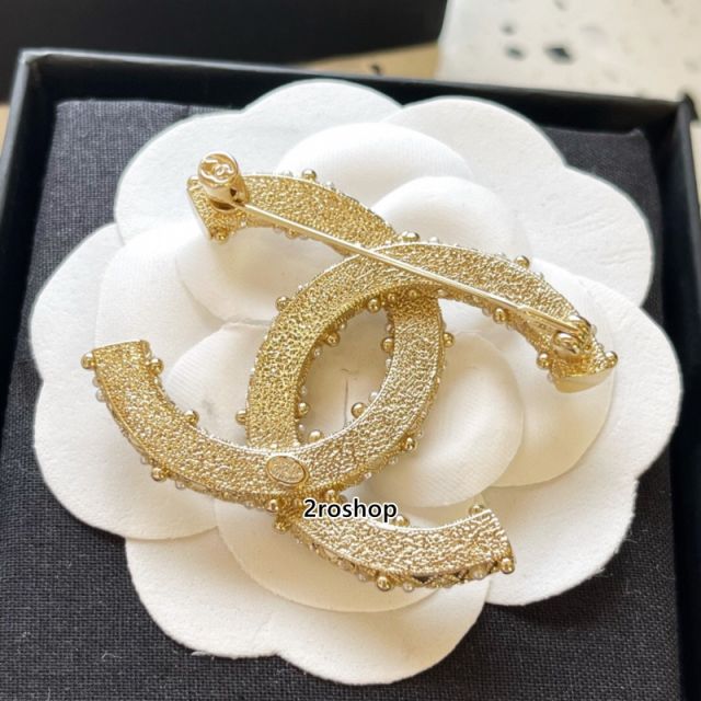 CHANEL 브로치