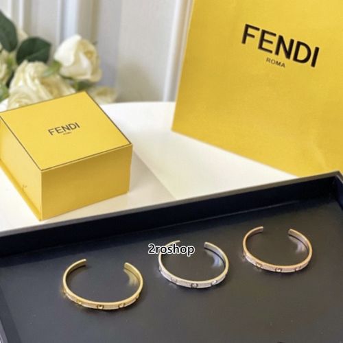 FENDI 팔찌