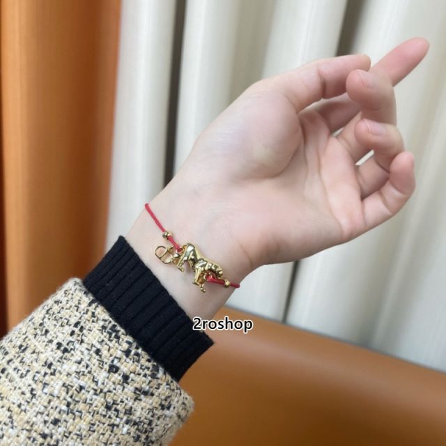 DIOR 팔찌