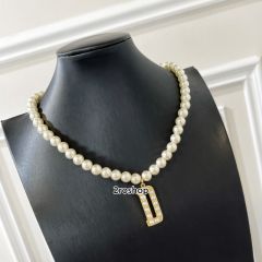 DIOR 목걸이