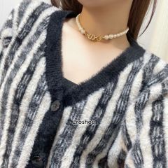 DIOR 목걸이