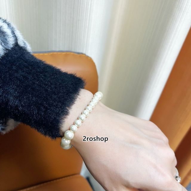 DIOR 팔찌