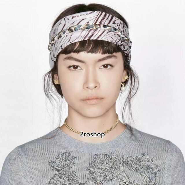 DIOR 목걸이