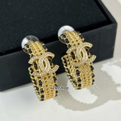 CHANEL 피어싱