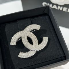 CHANEL 브로치
