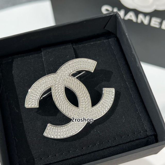 CHANEL 브로치