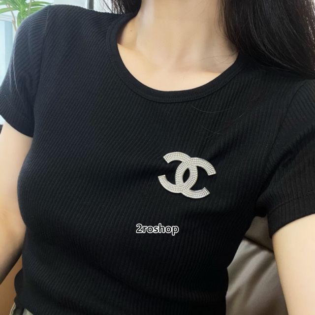 CHANEL 브로치