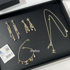CHANEL 피어싱