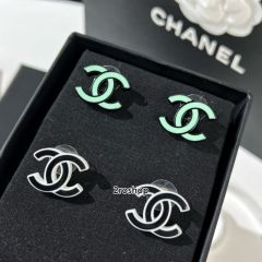 CHANEL 피어싱