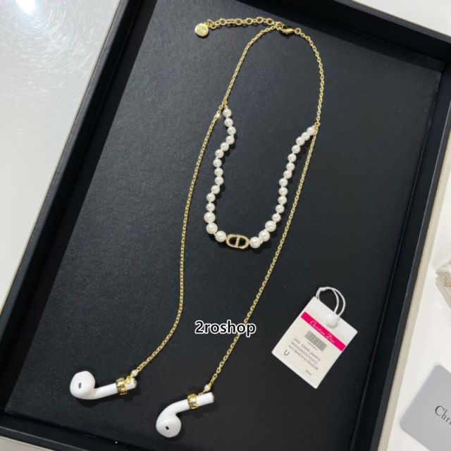 DIOR 목걸이