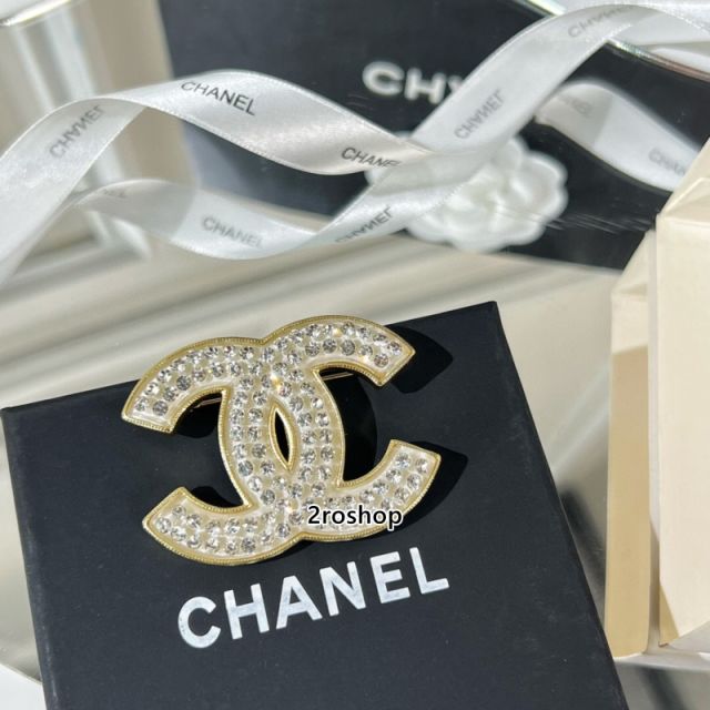CHANEL 브로치