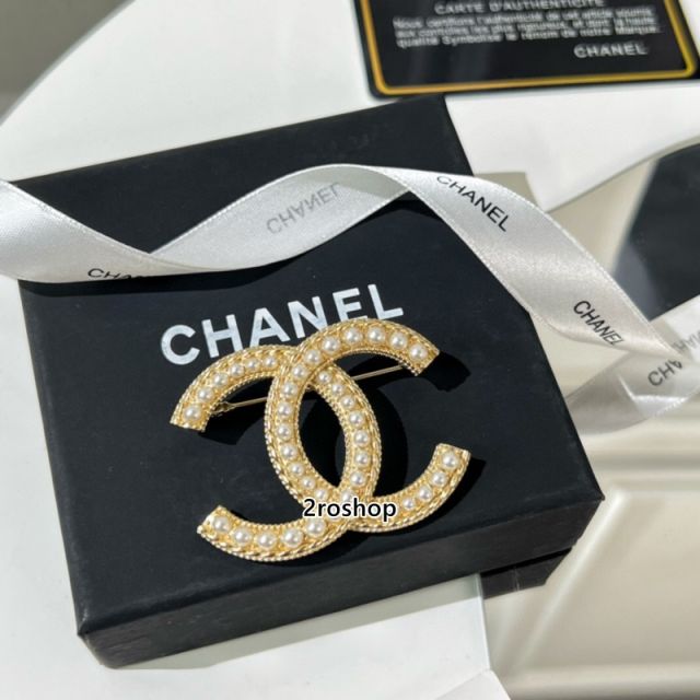 CHANEL 브로치