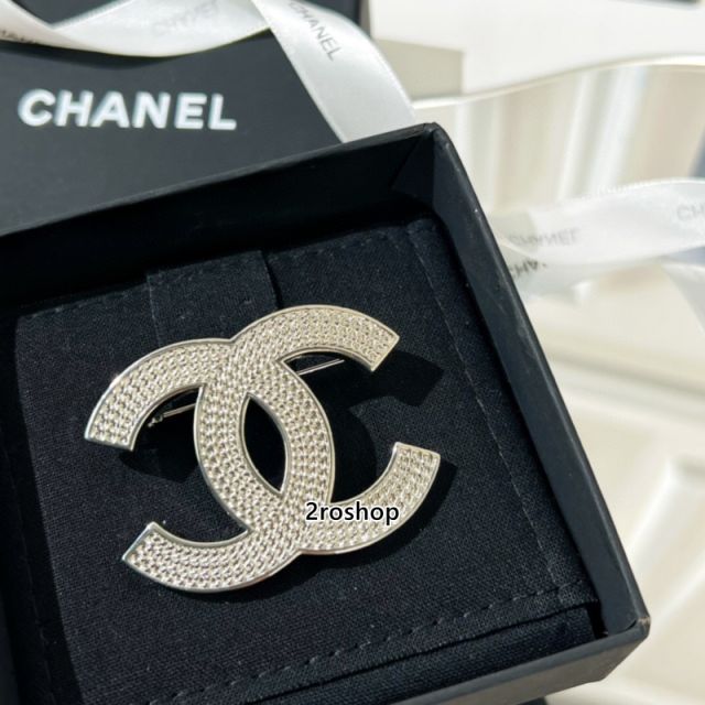 CHANEL 브로치