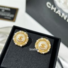 CHANEL 피어싱
