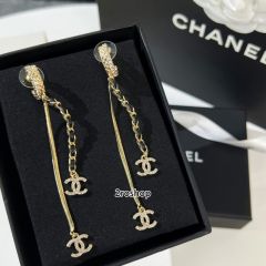 CHANEL 피어싱