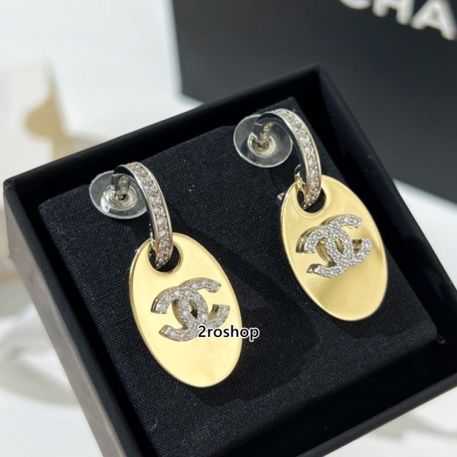 CHANEL 피어싱