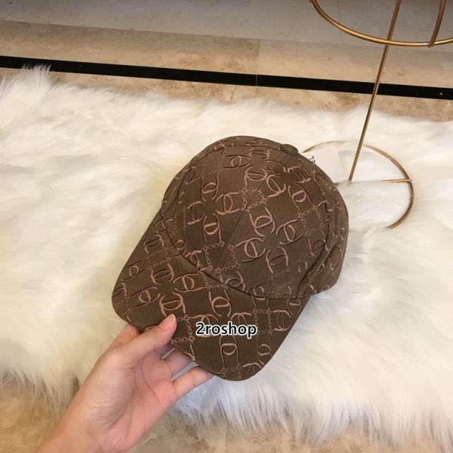 샤넬볼캡브라운