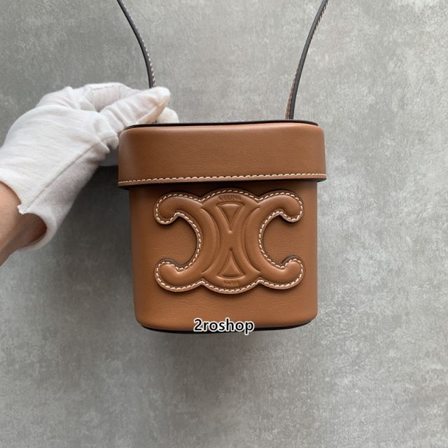 셀린느퀴르트리오페박스백