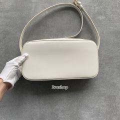 셀린느트리오페숄더백화이트