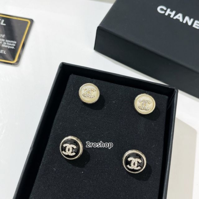 CHANEL 피어싱