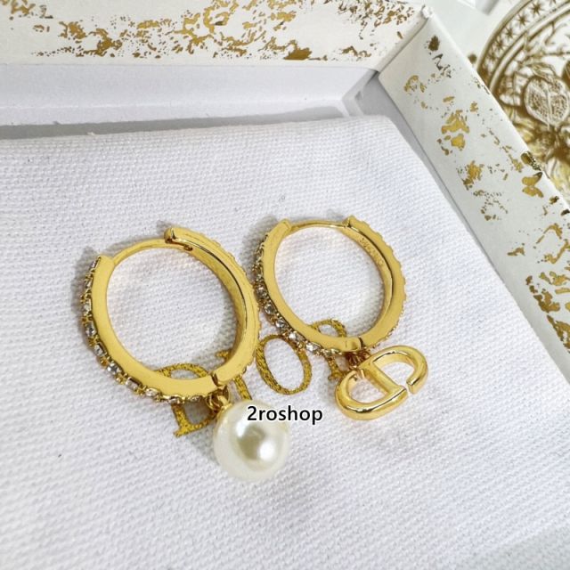 DIOR 귀걸이