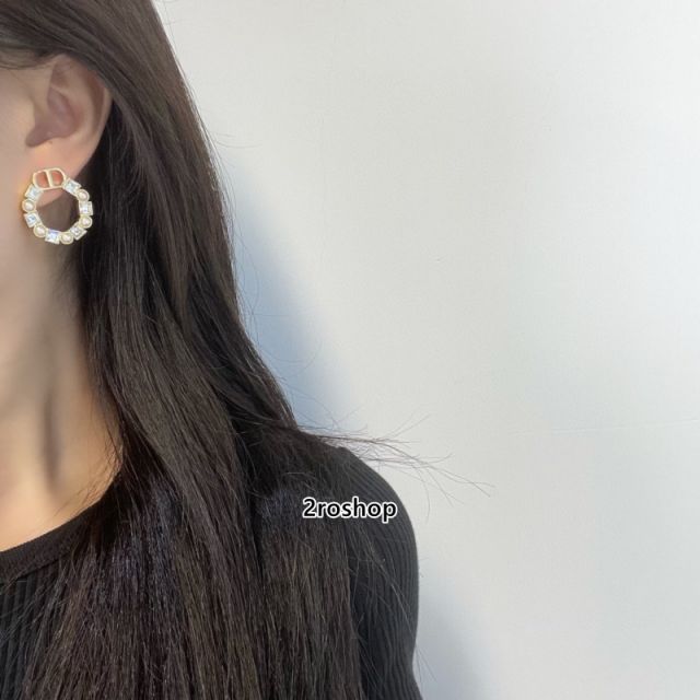 DIOR 피어싱
