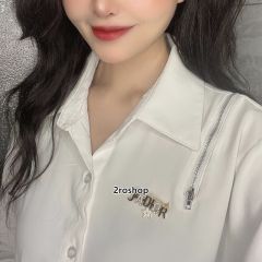 DIOR 브로치
