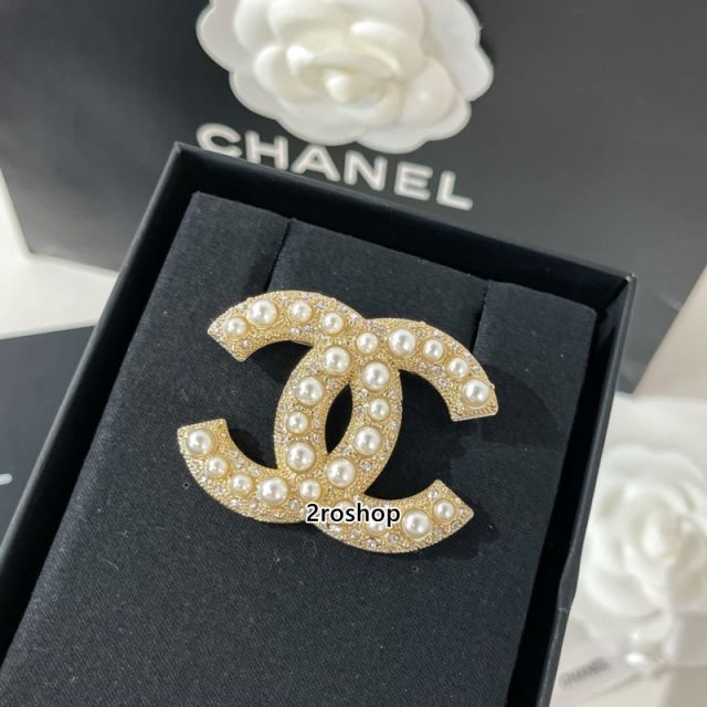 CHANEL 브로치