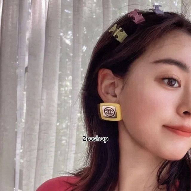 CELINE 헤어핀