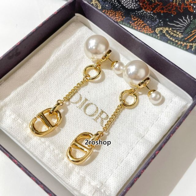 DIOR 피어싱