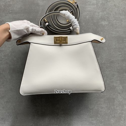 펜디피카부탑핸들백화이트