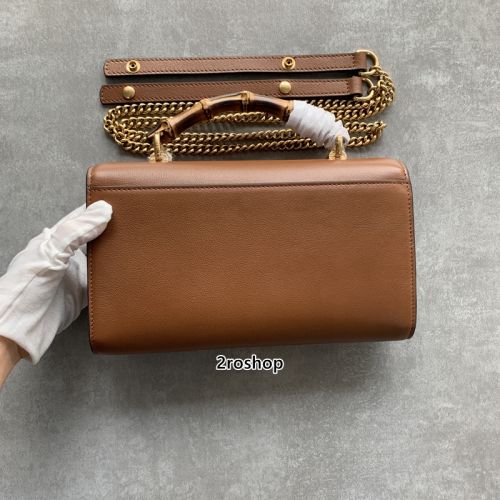 구찌플랩백브라운