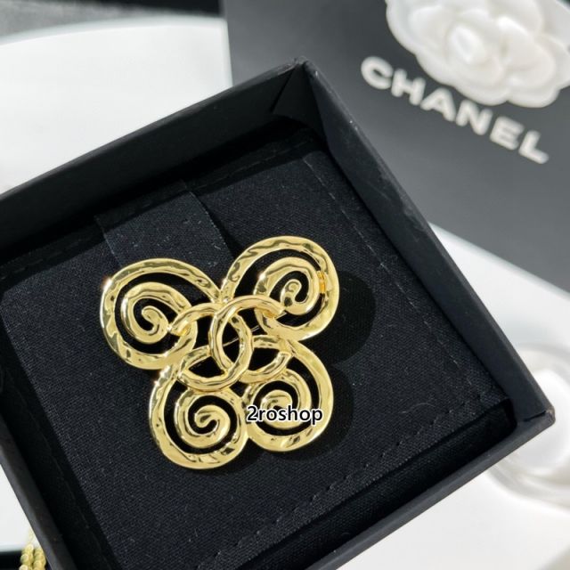 CHANEL 브로치