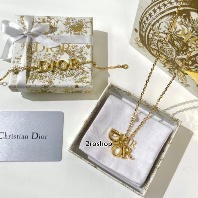 DIOR 목걸이