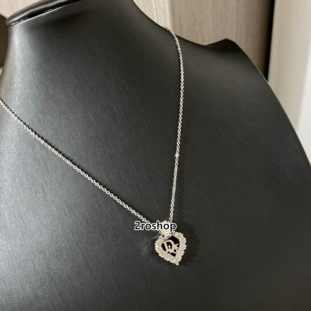 DIOR 목걸이