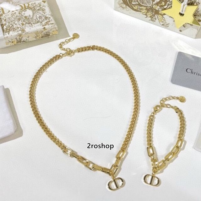 DIOR 목걸이