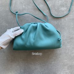 보테가베네타크로스백