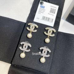 CHANEL 피어싱