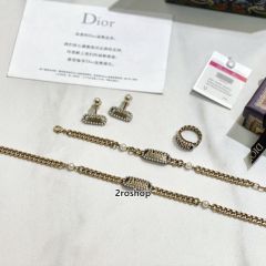 DIOR 목걸이